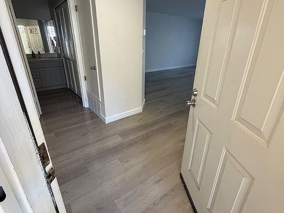 5th image of 1105 Devonwood