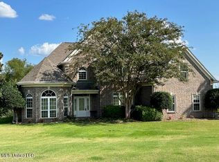 1440 Fountain Gate Dr E, Hernando, MS 38632