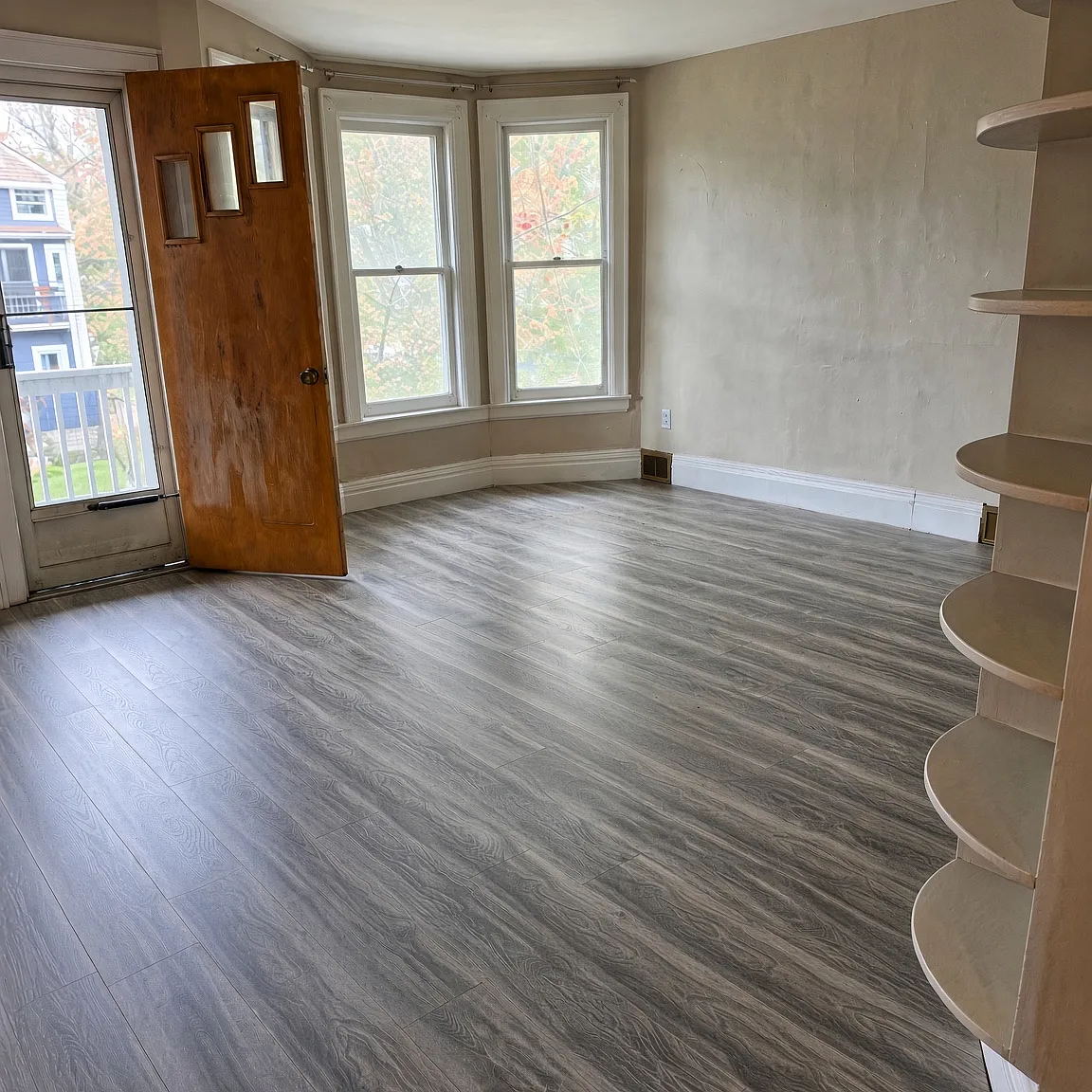 2 bed, 1000 sqft, $1,100 — Photo 1