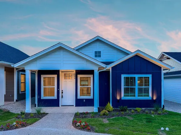 324 Woodside Trl, Waxahachie, TX 75165