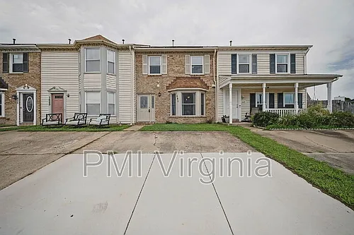 1651 Mantane Arch Photo 1