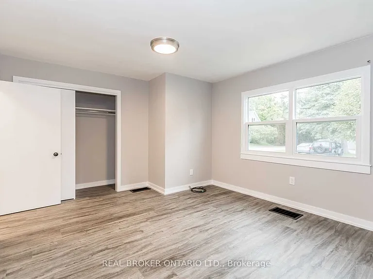 156 Clapperton St — Photo 12