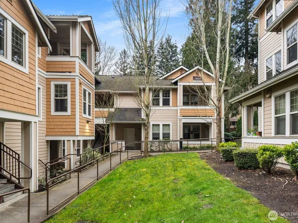8535 Avondale Road NE #A303, Redmond, WA 98052