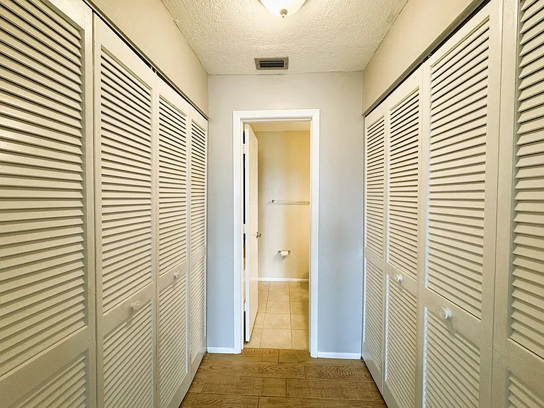 1400 Mineo Dr #10-B — Photo 23
