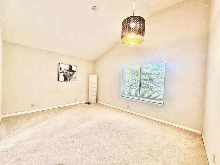 6436 Buena Vista Dr #B — Photo 30