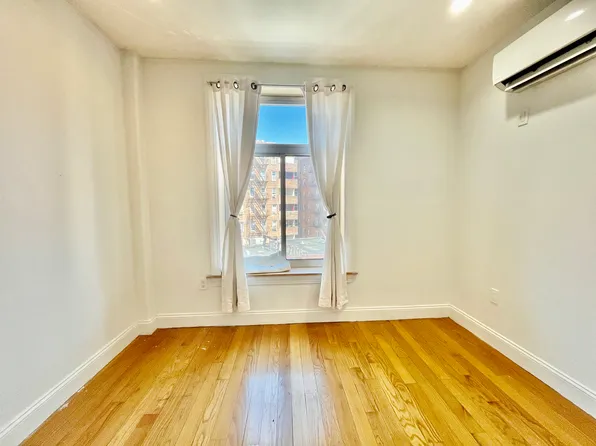 65-50 Austin Street image 14 of 19