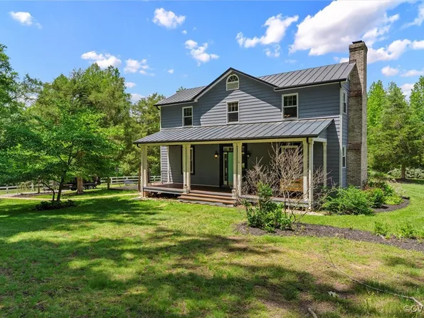 3047 Sand Wedge Ct, Louisa, VA 23093