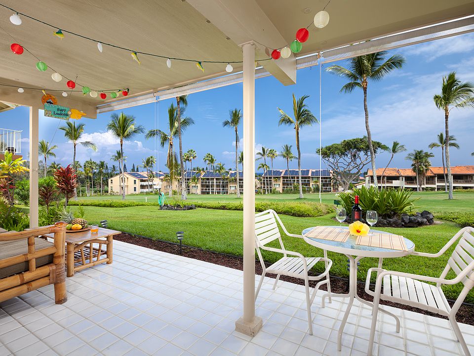 Spacious lanai with view