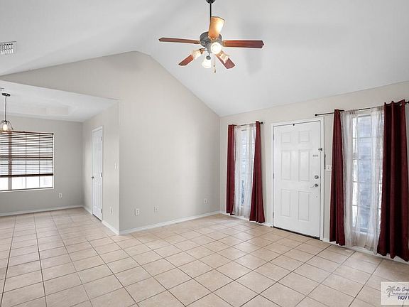 4th image of 1553 Res St