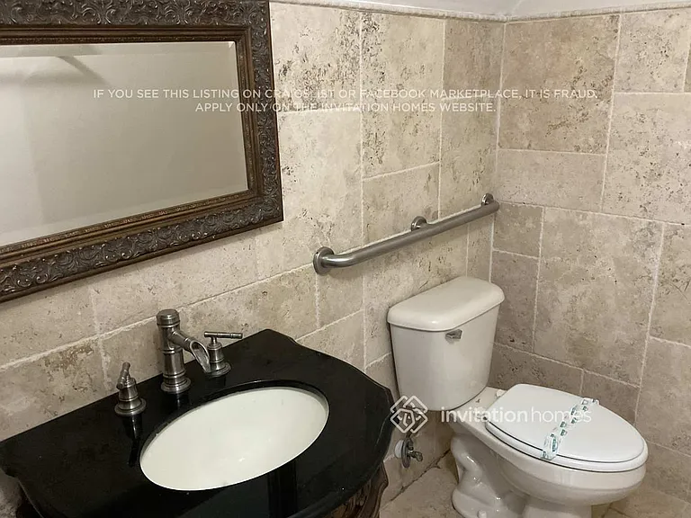 4304 Main St — Photo 18