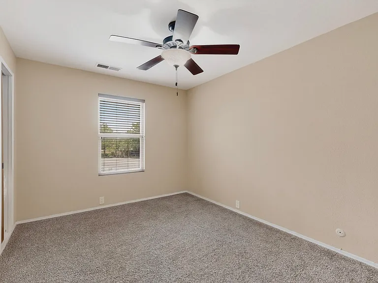 5612 Chelwood Park Blvd NE — Photo 21