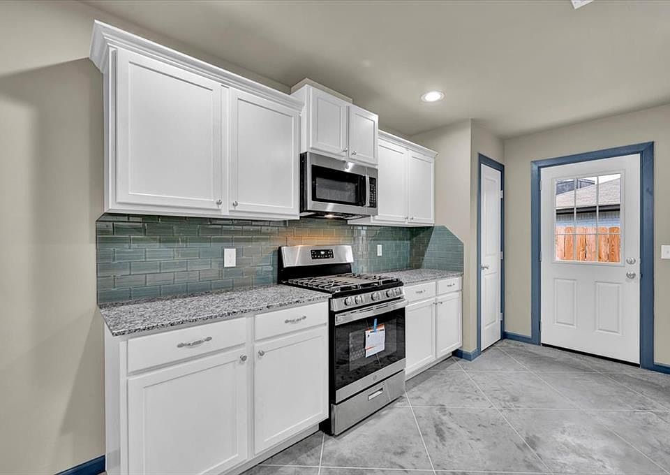 1st image of 280 Windsor Way