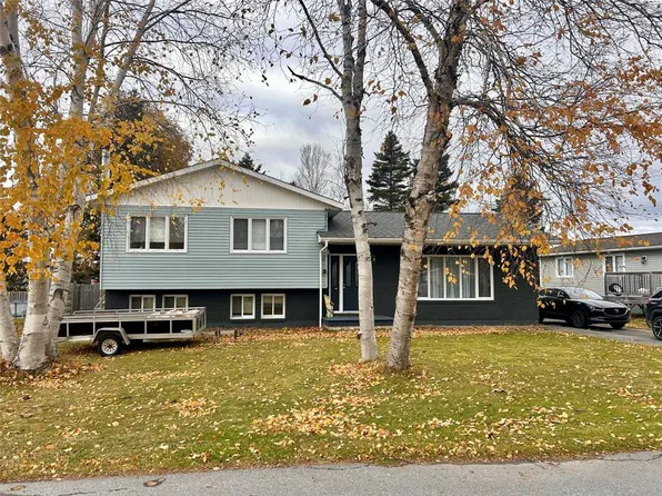 4 Elmwood Crescent, Pasadena, NL A0L1K0