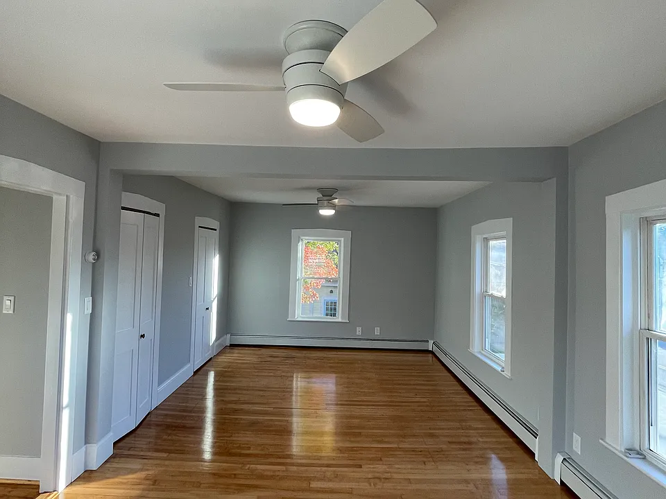 76 Lynn St #2