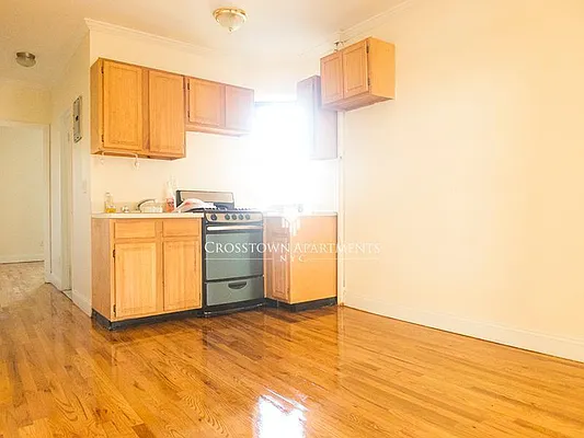 Rented by Crosstown Apartments NYC | media 13