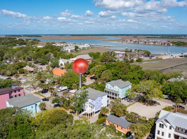 112 E Huron Ave #A, Folly Beach, SC 29439