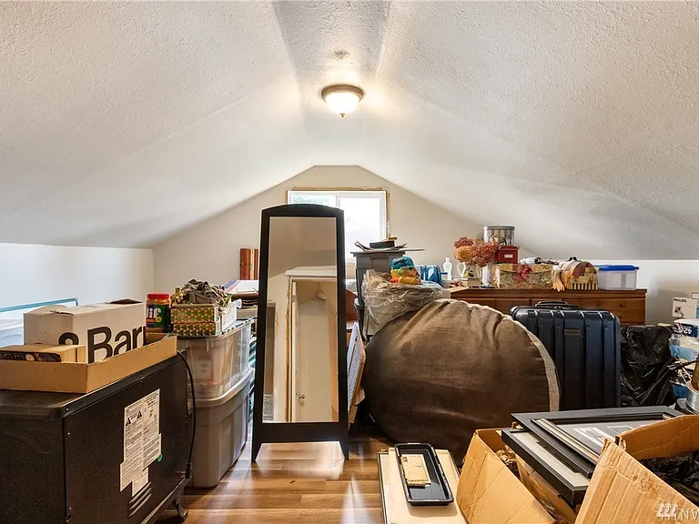 3312 Locust Ave W — Photo 19