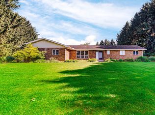 392 E Burdick Rd, Chesterton, IN 46304