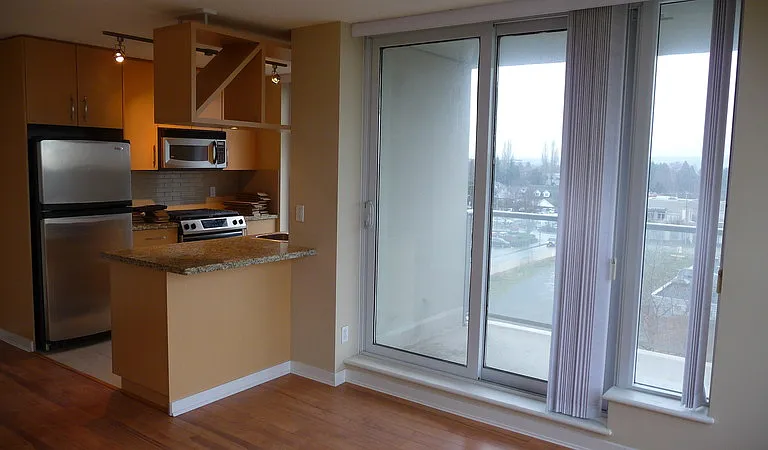 5028 Kwantlen St #1703 — Photo 8
