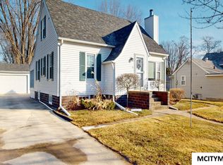 216 E Main St, Manly, IA 50456