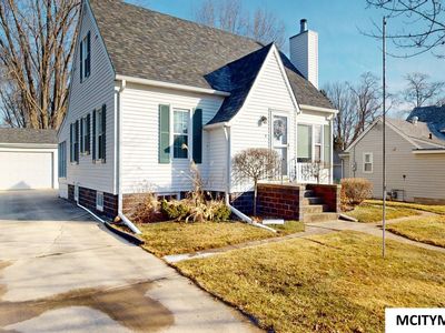 216 E Main St, Manly, IA, 50456