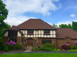 415 Upper Demunds Rd, Dallas, PA 18612