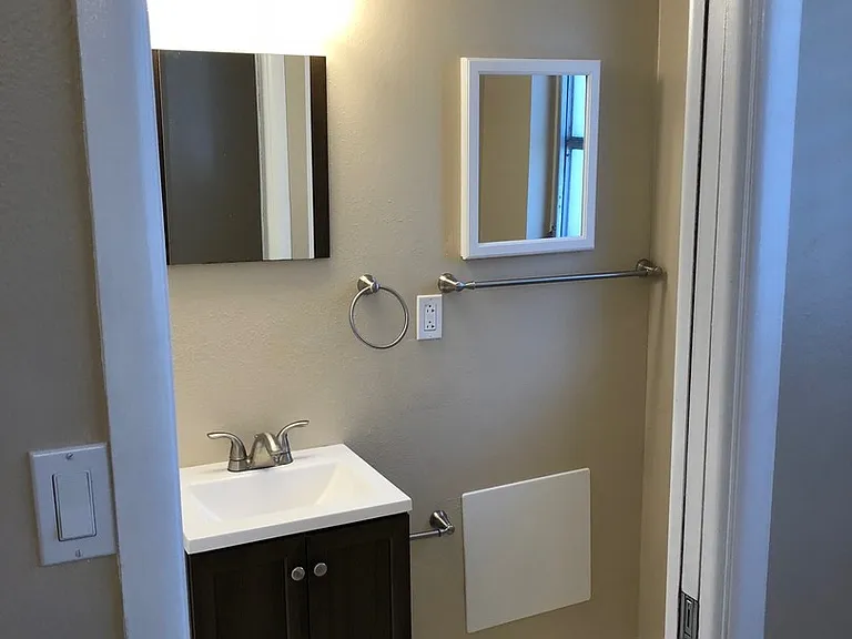 Citadel Apartments of Sarasota — Photo 11