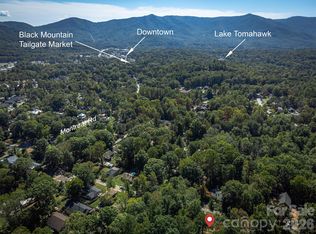 21 W Keesler St, Black Mountain, NC 28711