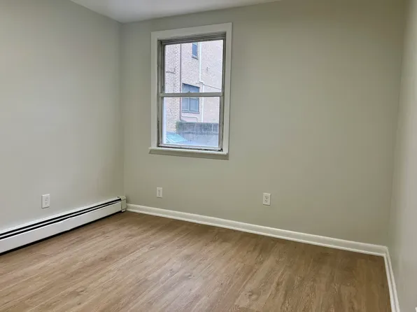 352 Paterson Plank Road image 6 of 8