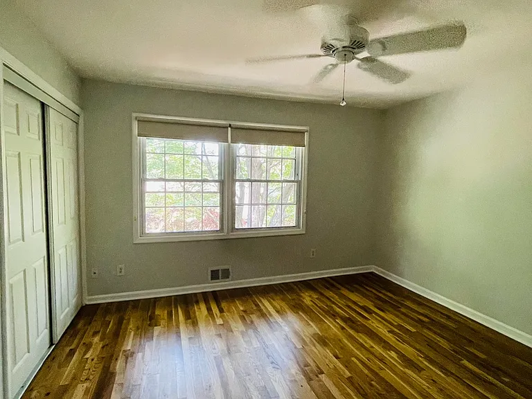 5910 Kingsford Rd — Photo 19