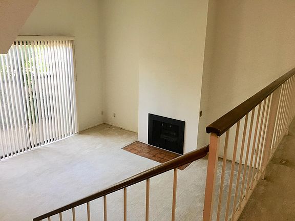 5th image of 2450 E Del Mar Blvd Unit 4