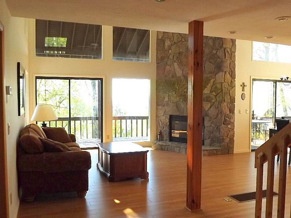 Open & Bright Floor Plan