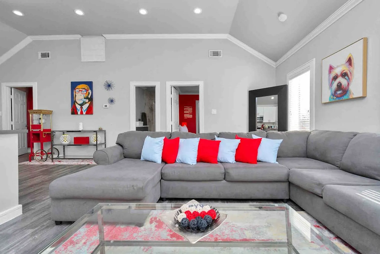 2 bed, 2.0 bath, 990 sqft, $2,259 — Photo 3