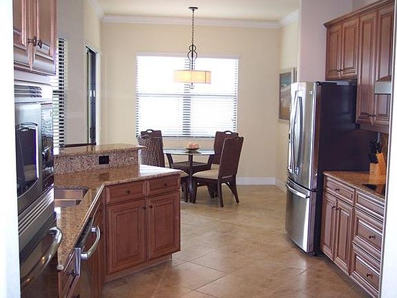 5th image of 10082 Biscayne Bay Ln