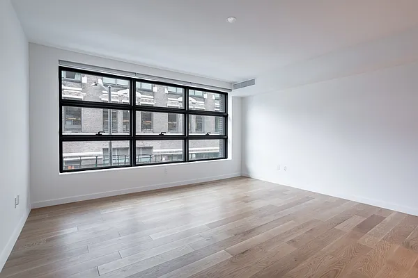 Rented by Bond New York | media 8