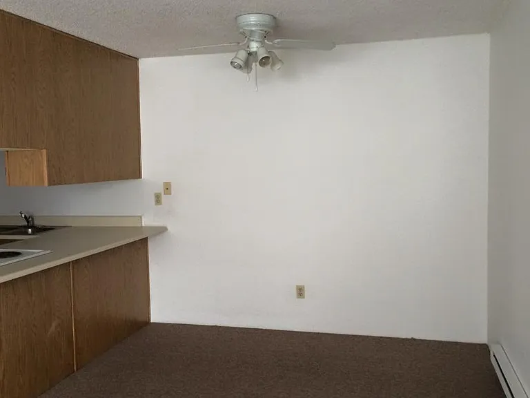 500 Tucker Ave — Photo 7