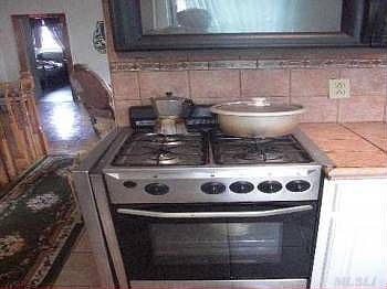 4th image of 10022 31st Ave