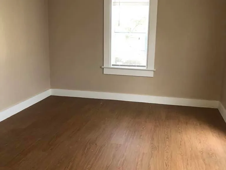 339 Ballard Ave — Photo 4