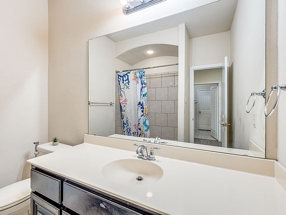 3rd image of 5011 Prestwick Dr