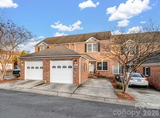 4330 Laurel Hill Ln, Charlotte, NC 28217