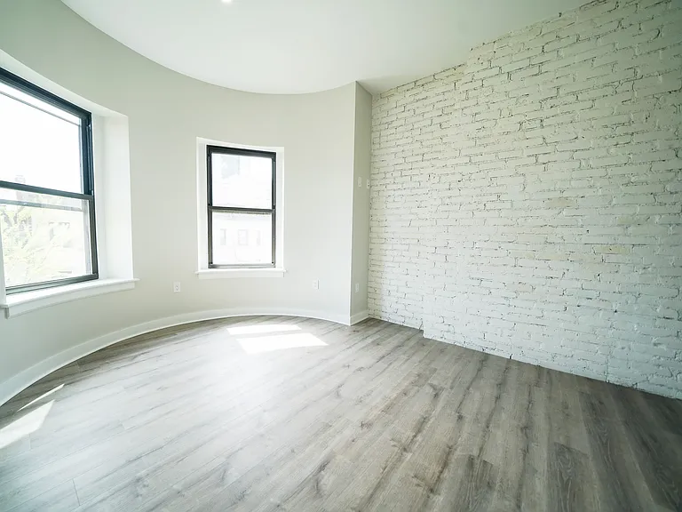 10 Blackwood St #320 — Photo 7