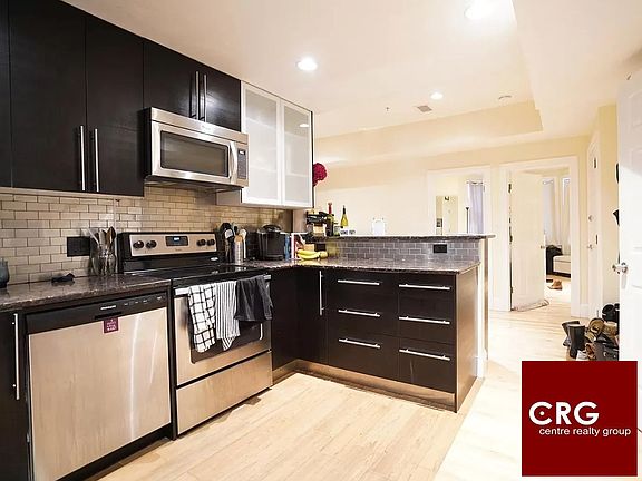 3rd image of 1203 Beacon St APT 2