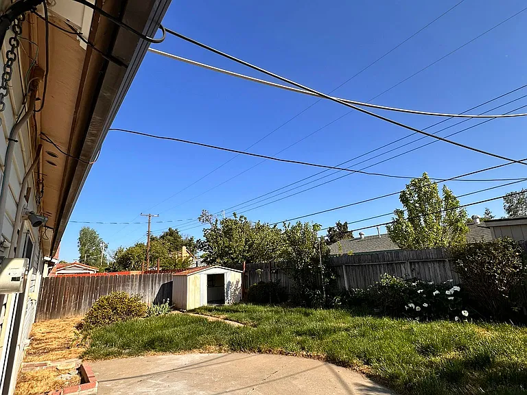 1218 W El Camino Ave — Photo 21