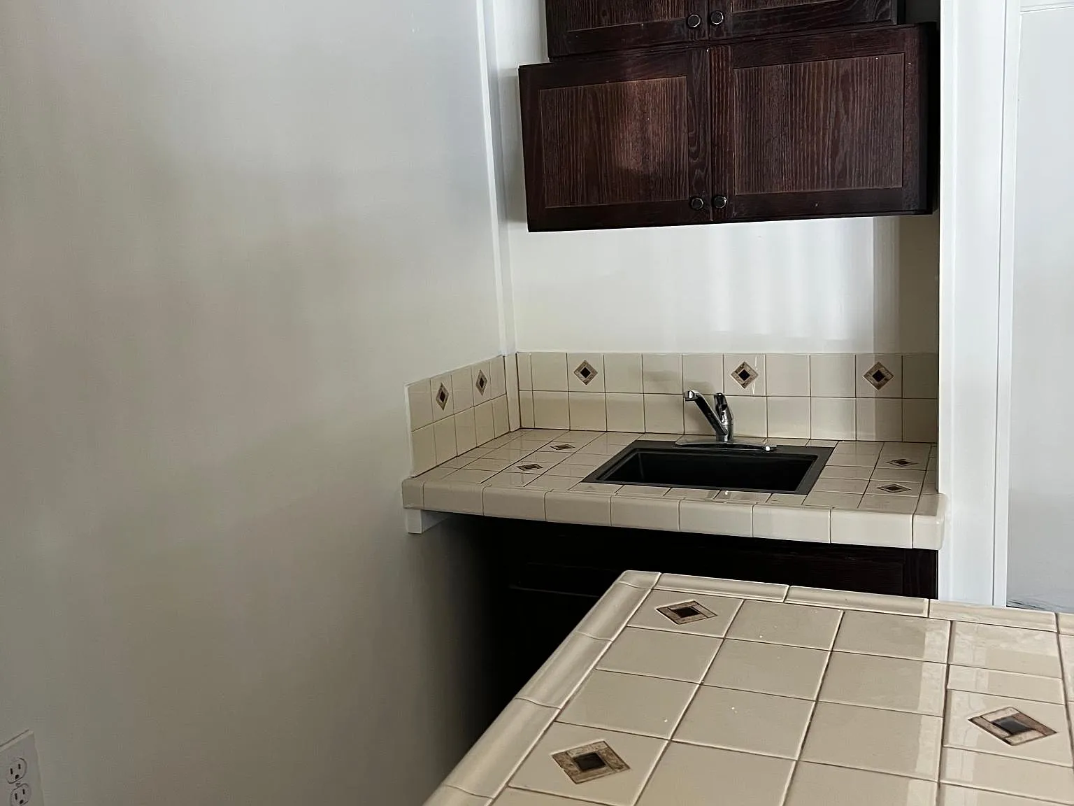 Studio, 400 sqft, $1,550 — Photo 3