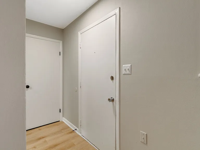 The Meadows Apartment Homes — Photo 32