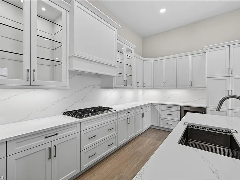 9712 Moonflower Ln — Photo 16