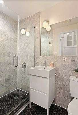 Bathroom, photo 1