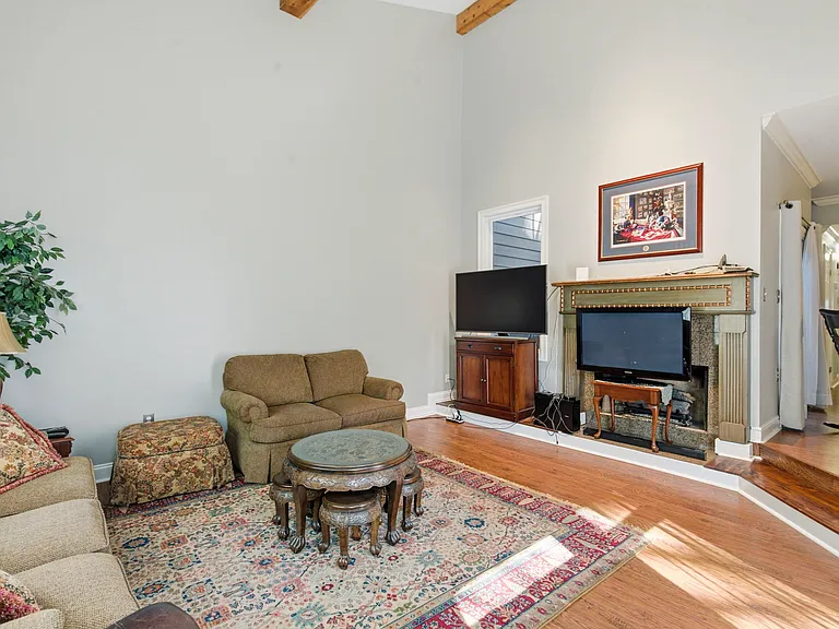 1540 Lakeside Dr #1540 — Photo 33