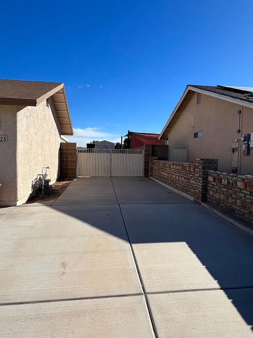 Furnished Short Term Rental! — Photo 2