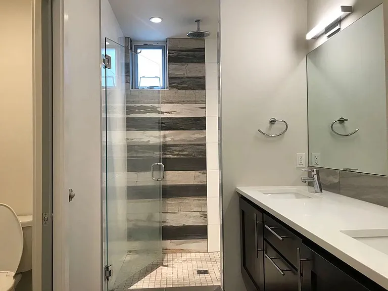 11219 Greenwood Ave N #C — Photo 14